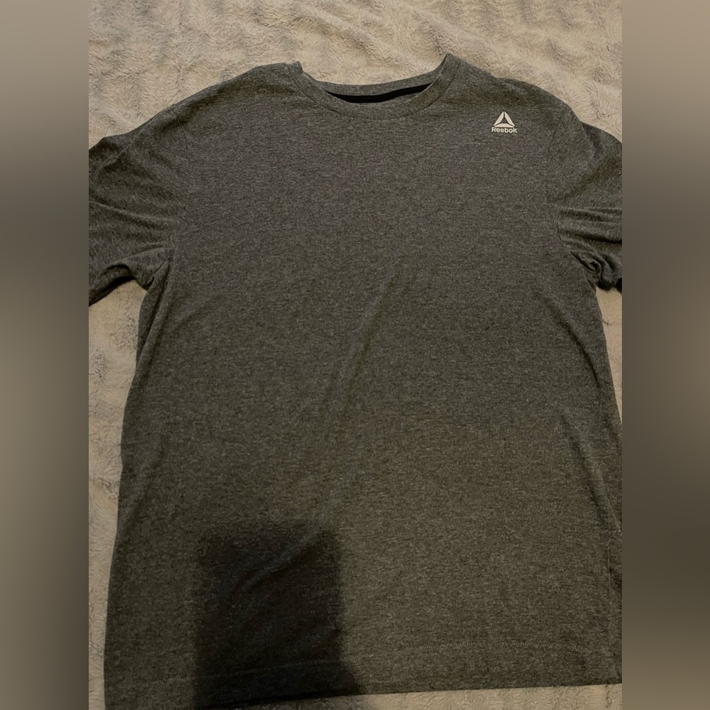 Gray Reebok tee
